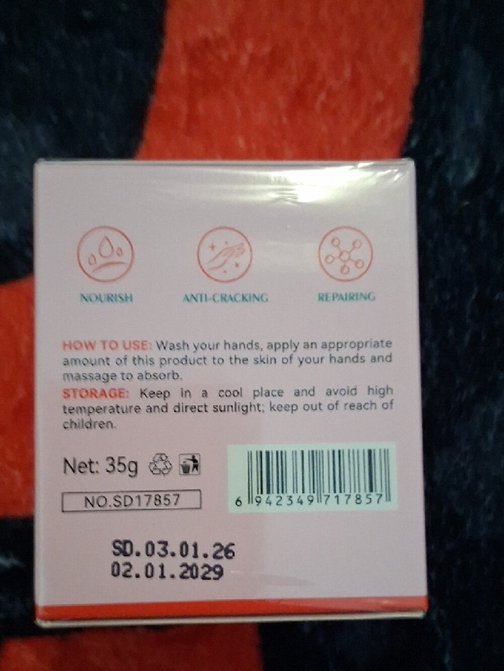 Hydrate Nourish Strawberry Hand Cream - Pink - Picture 2 of 4